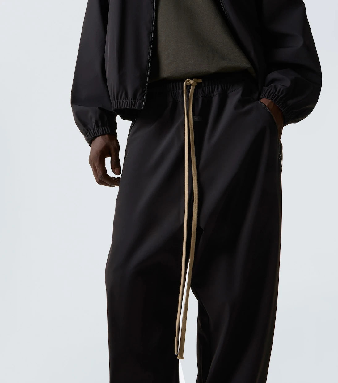 Fear of God - بنطال رياضي من النايلون