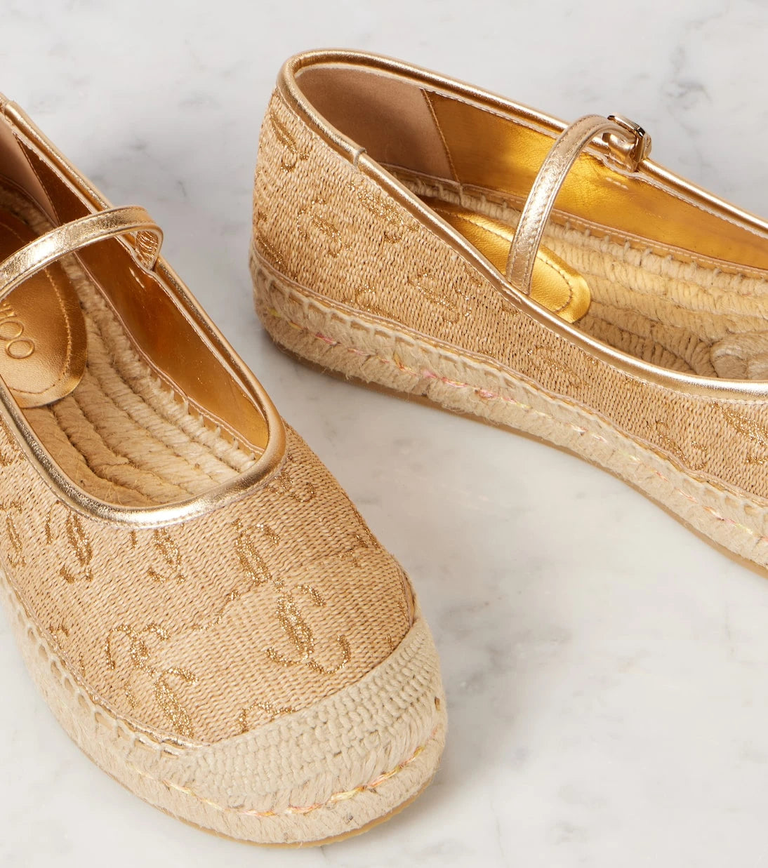 Jimmy Choo - حذاء أسيل إسبادريل بحواف جلدية