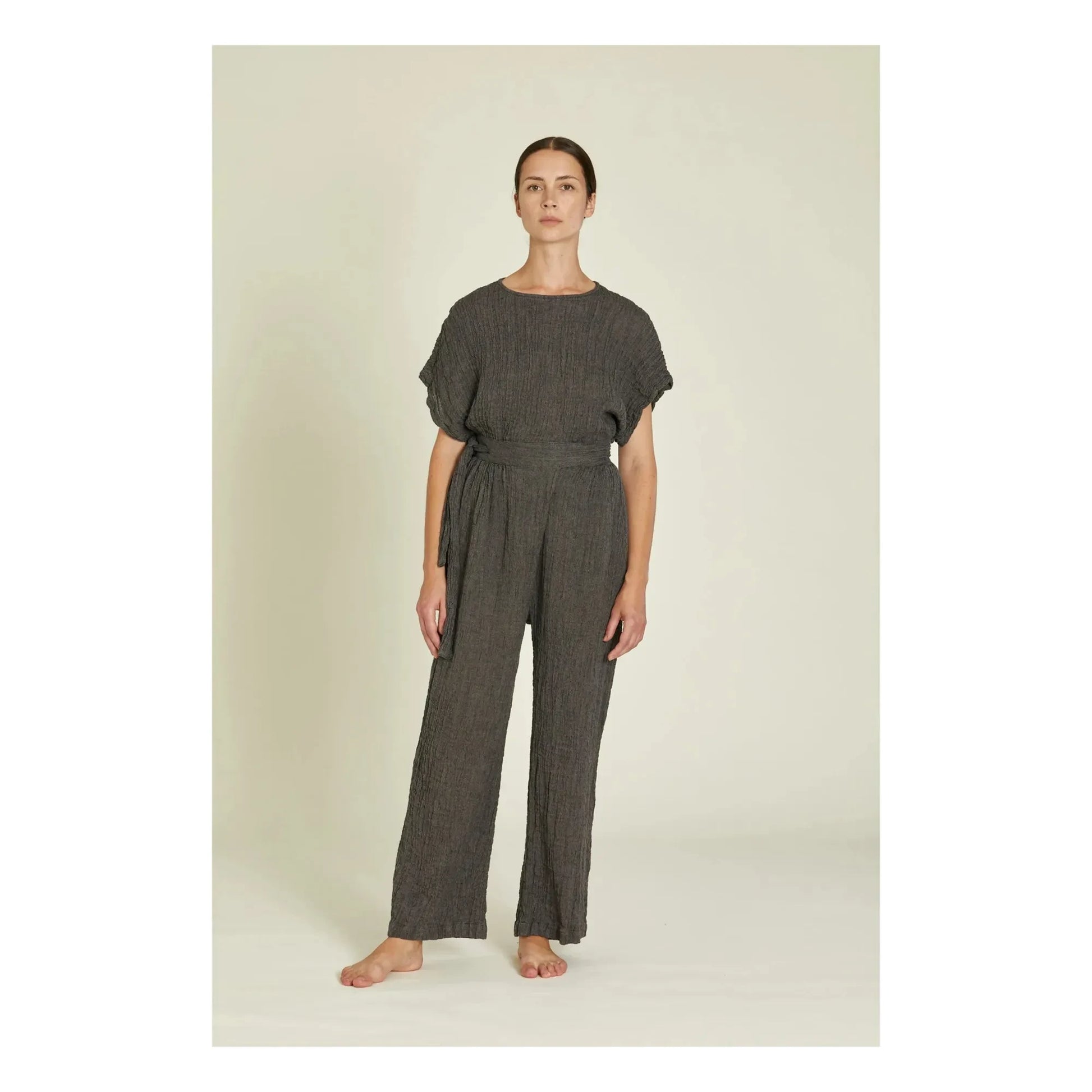 Black Crane - Basic Linen Top | Slate grey