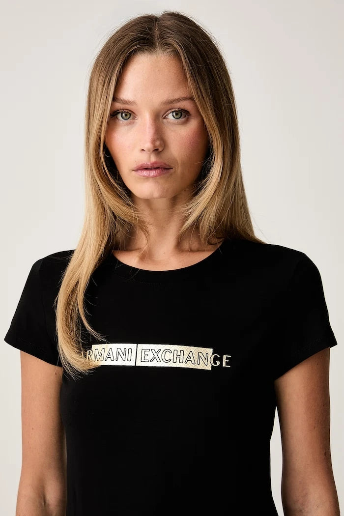 Armani Exchange pamuk ve elastanlı kadın tişörtü