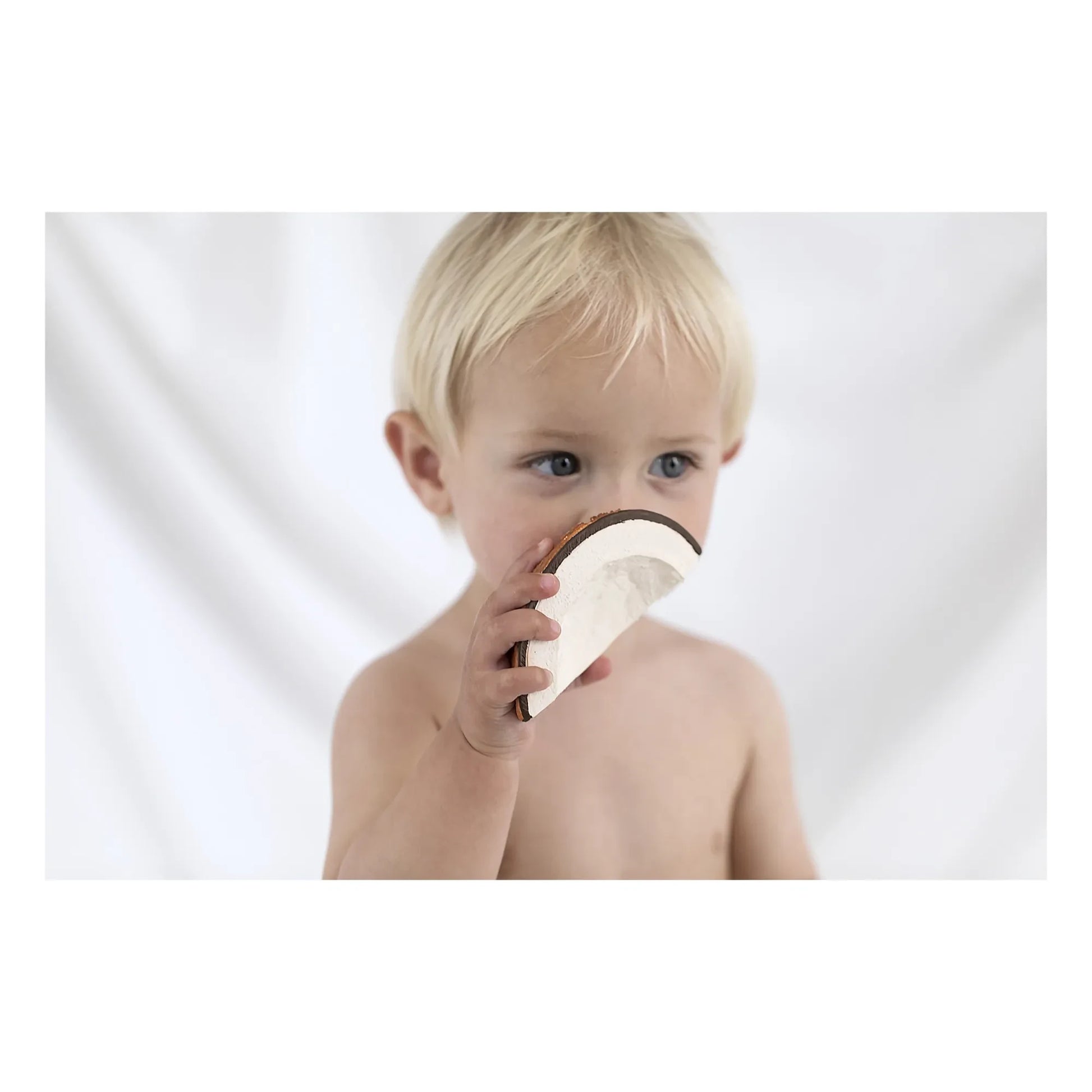 Oli & Carol - Coco the Coconut Teething Ring | White