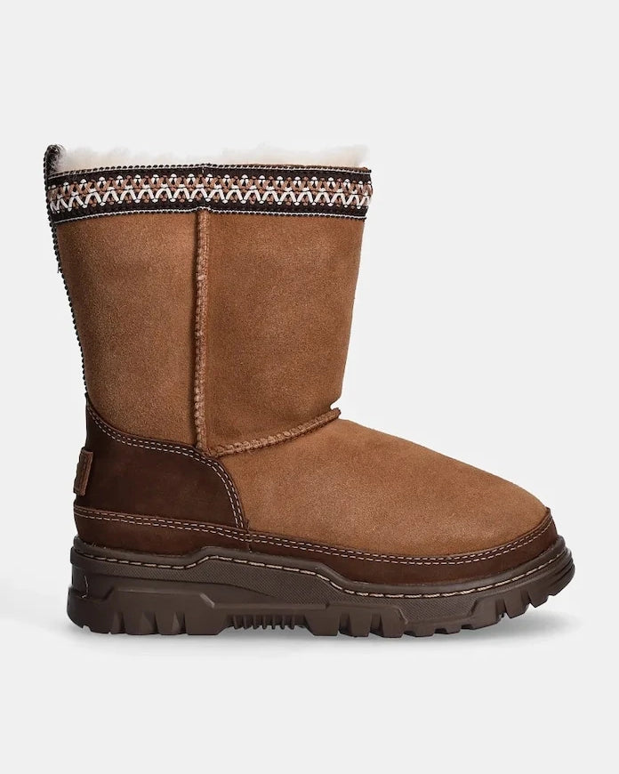 Çocuk botları UGG KIDS CLASSIC SHORTRAILGAZER