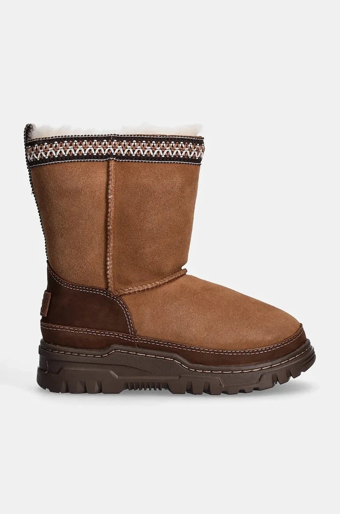 Детски апрески UGG KIDS CLASSIC SHORTRAILGAZER