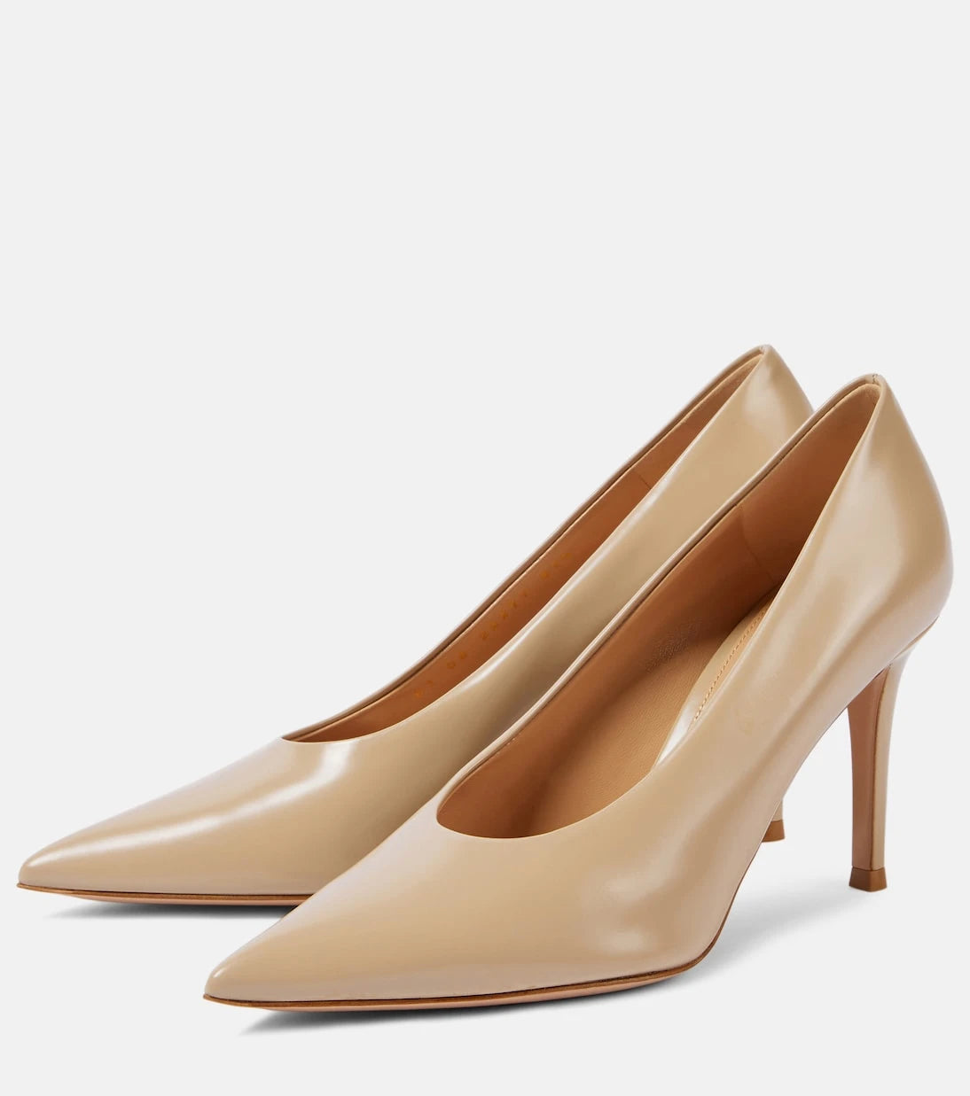 Gianvito Rossi - Robbie leather pumps