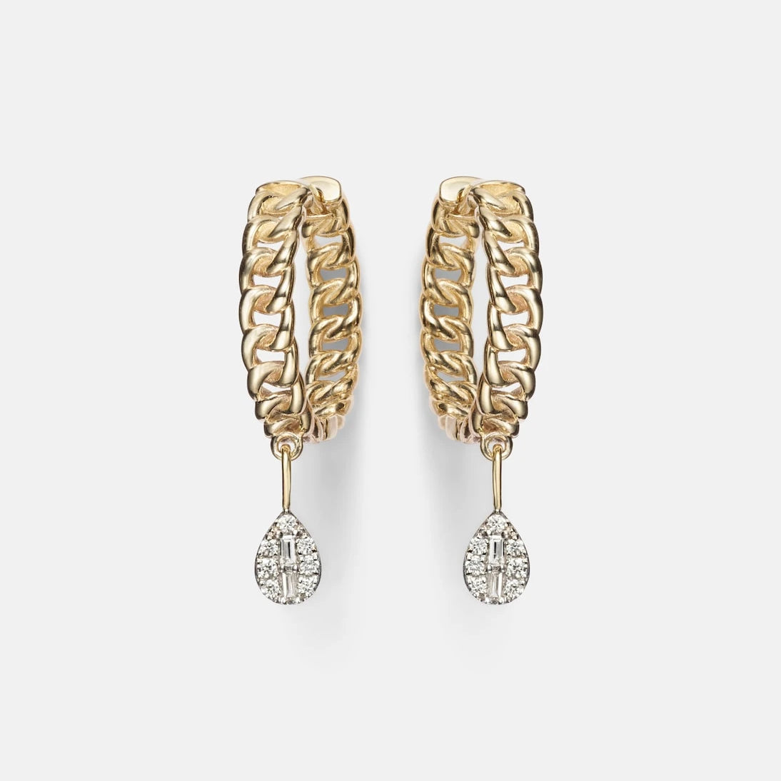 Stone and Strand - أقراط ذهب عيار 10 قيراط مرصعة بالماس
