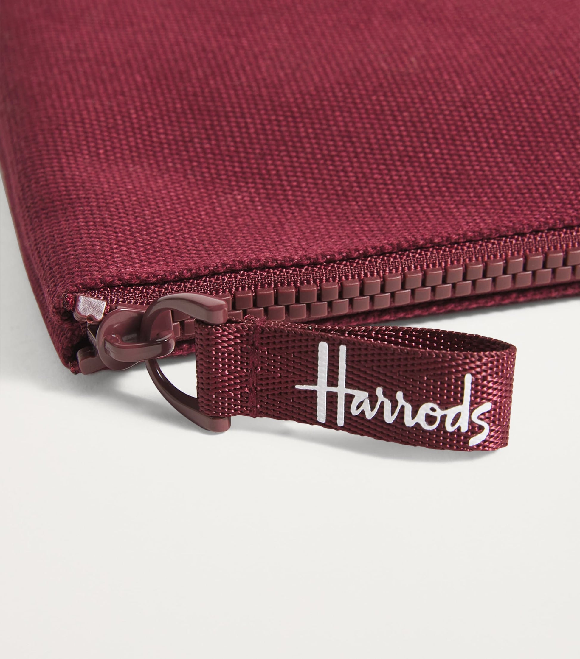 Medium Cotton Logo Pouch