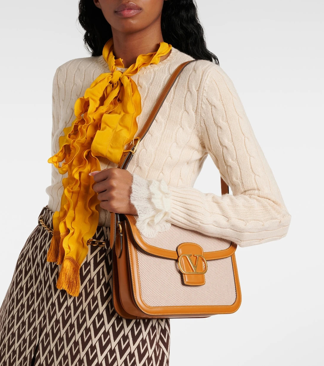 Valentino Garavani - 9TO5 VLogo canvas shoulder bag