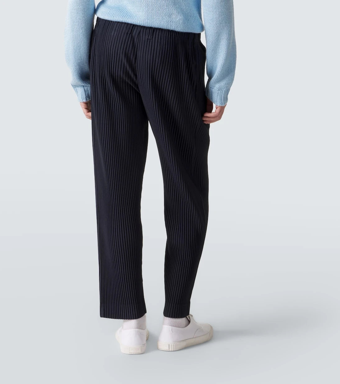 Homme Plissé Issey Miyake - بنطلون أساسيات مطوي بقصة مستقيمة