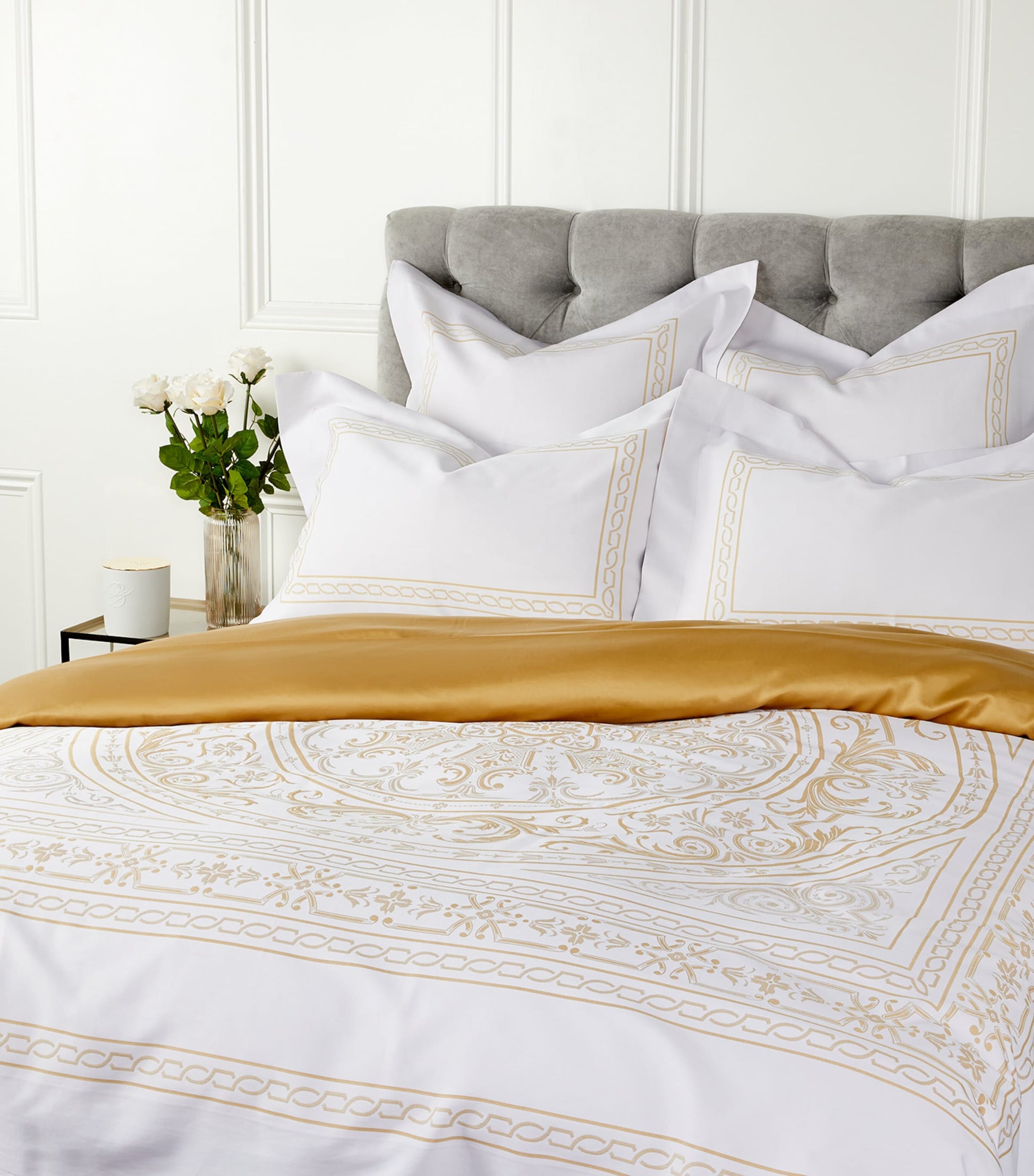 Versaille Super King Duvet Cover (260cm x 220cm)