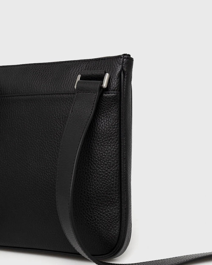 Emporio Armani Deri Omuz Çantası