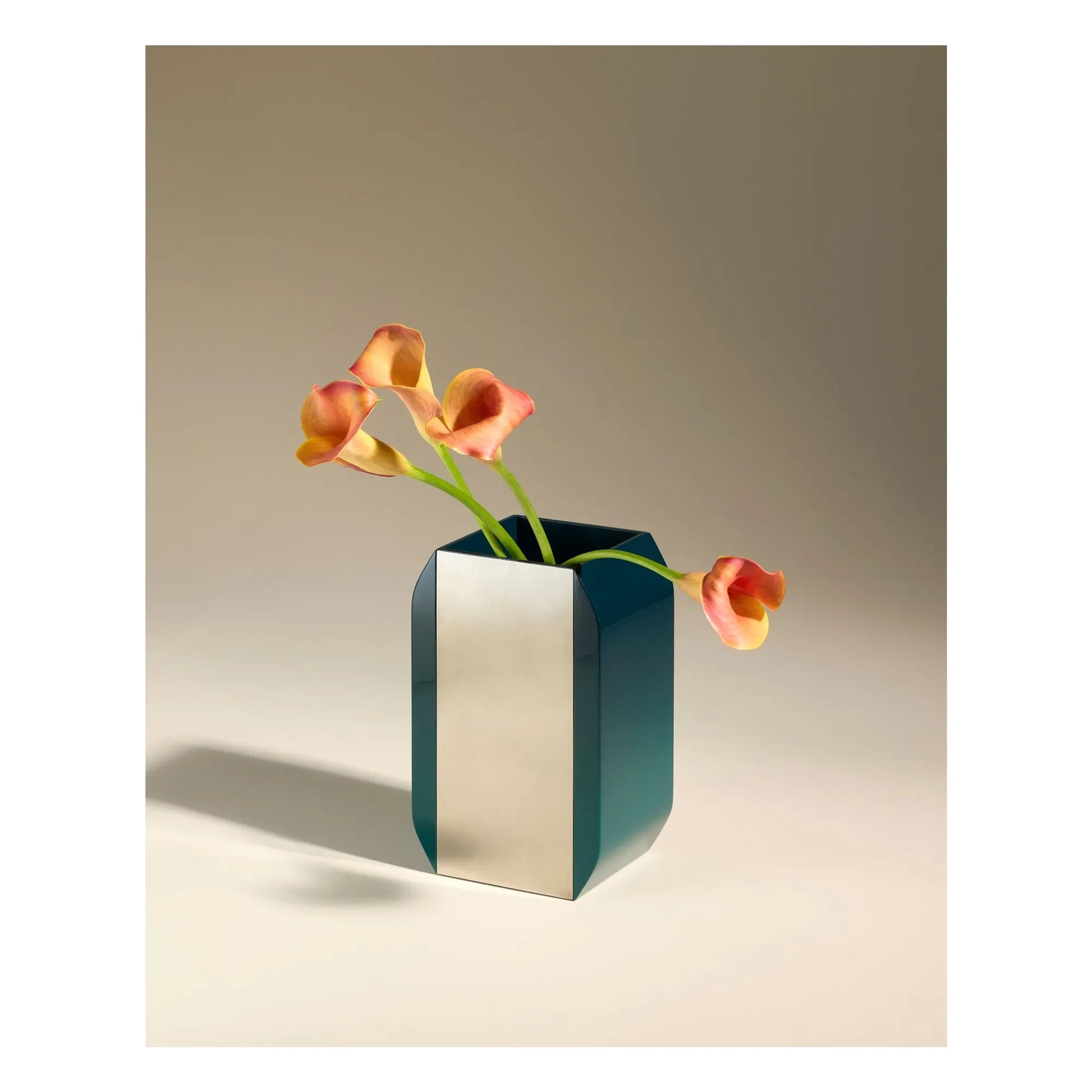 Maison Sarah Lavoine - Oscar vase | Sarah Blue