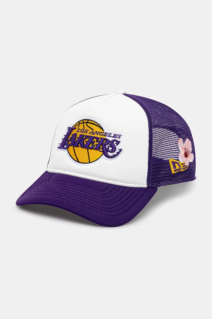 Шапка с козирка New Era NBA Flower Trucker Lakers
