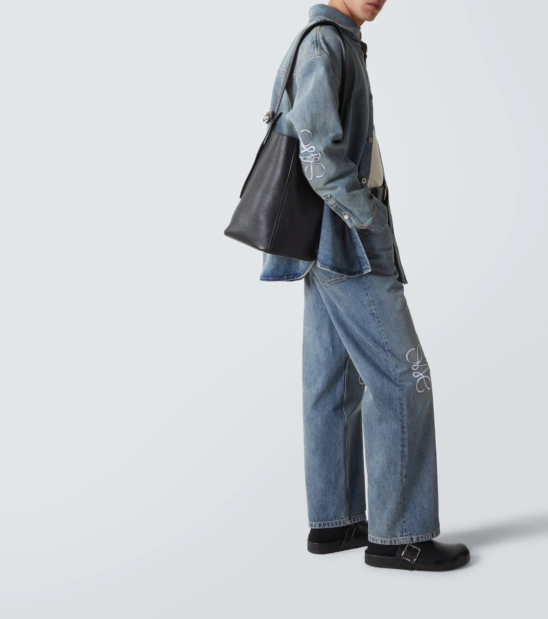 Loewe - حذاء ميول "إيز باكل" من الجلد