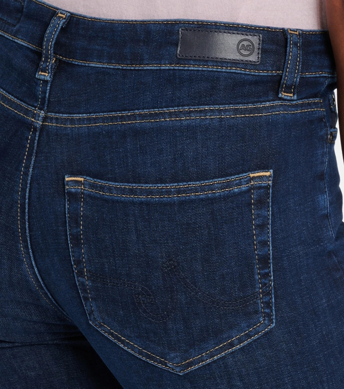 AG Jeans - بنطلون جينز تروبيا واسع بخصر مرتفع