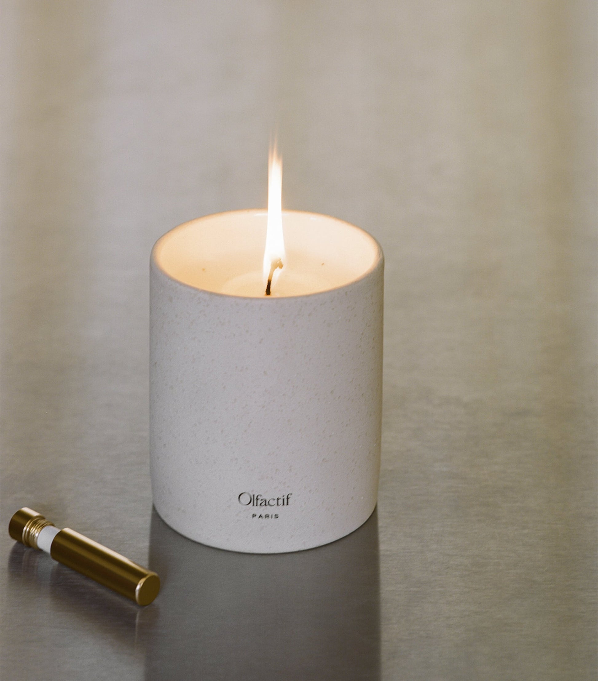 Olfactif Aries Waxed Wood Candle (240g)
