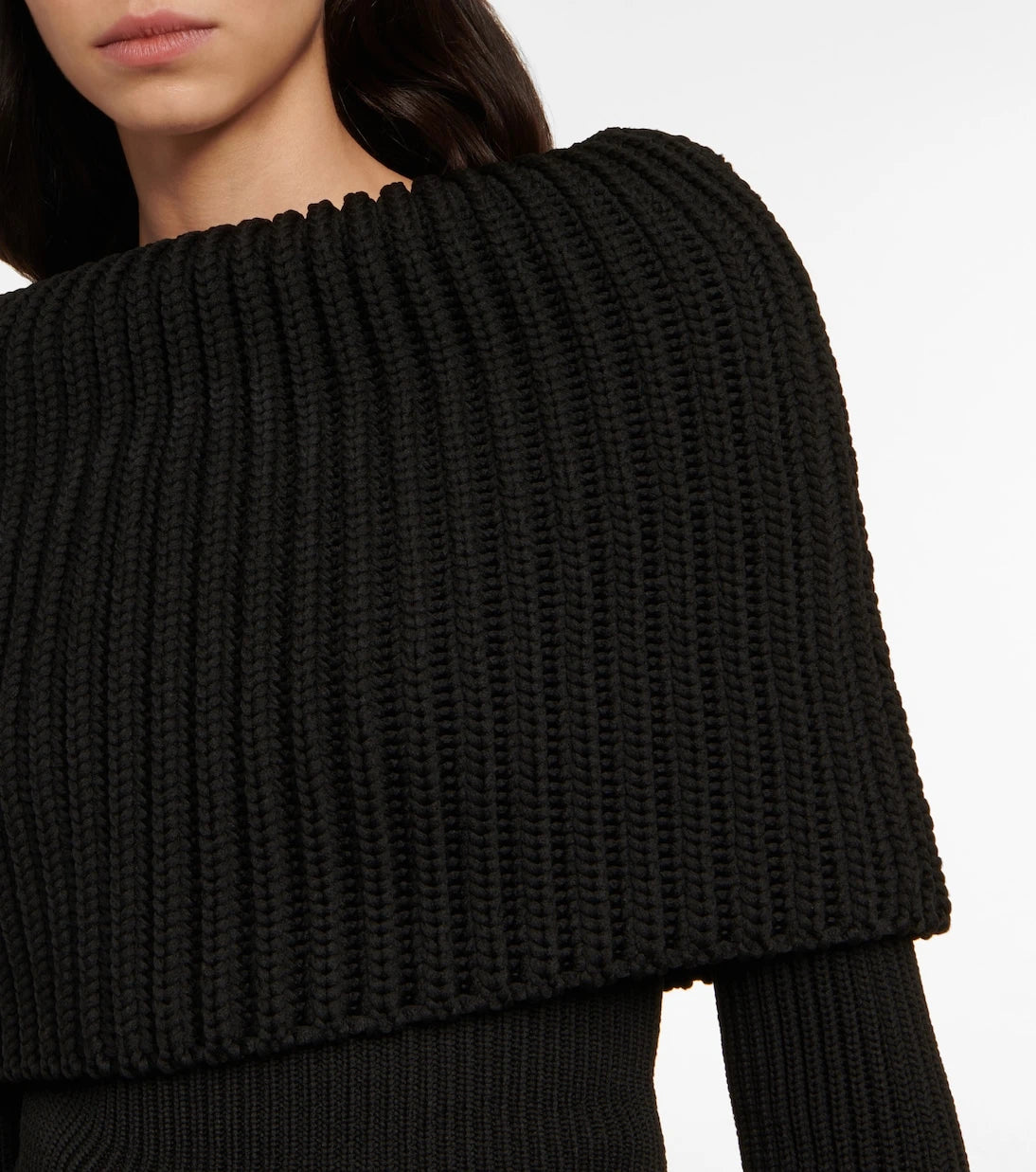 Alaïa - سترة مكشوفة الأكتاف محاكة بنمط مضلع