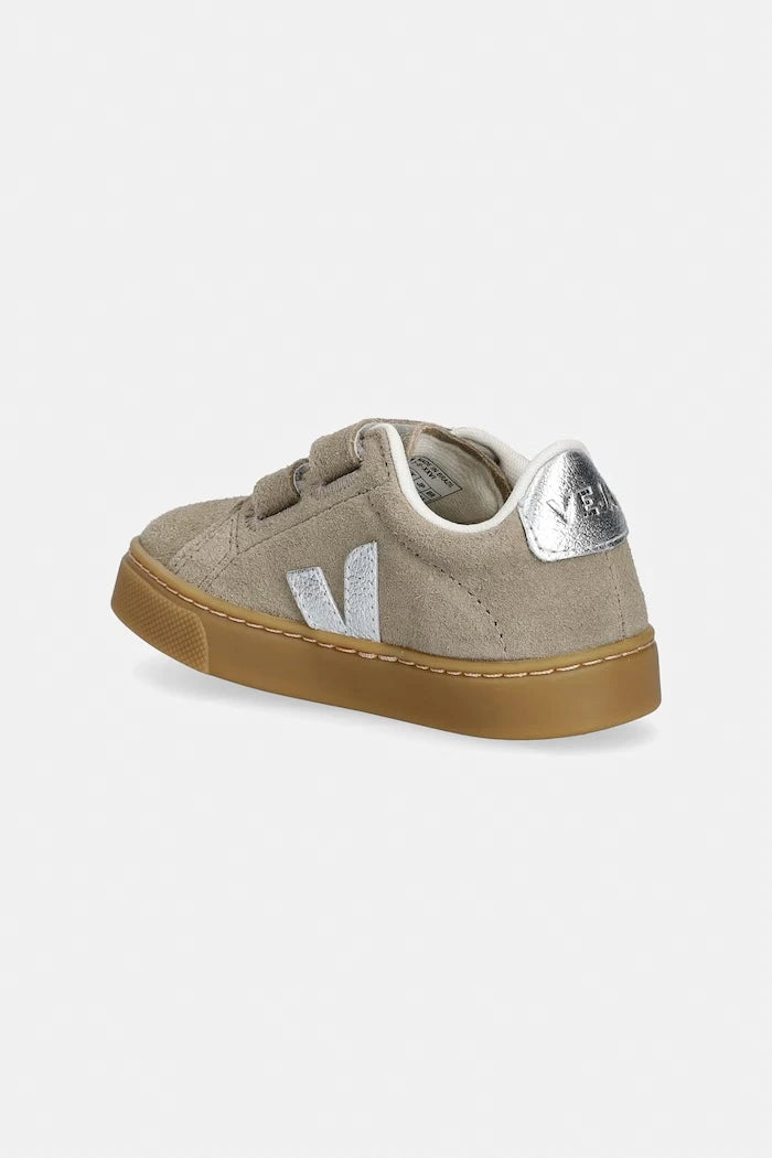 Veja Small Esplar маратонки за деца от велур