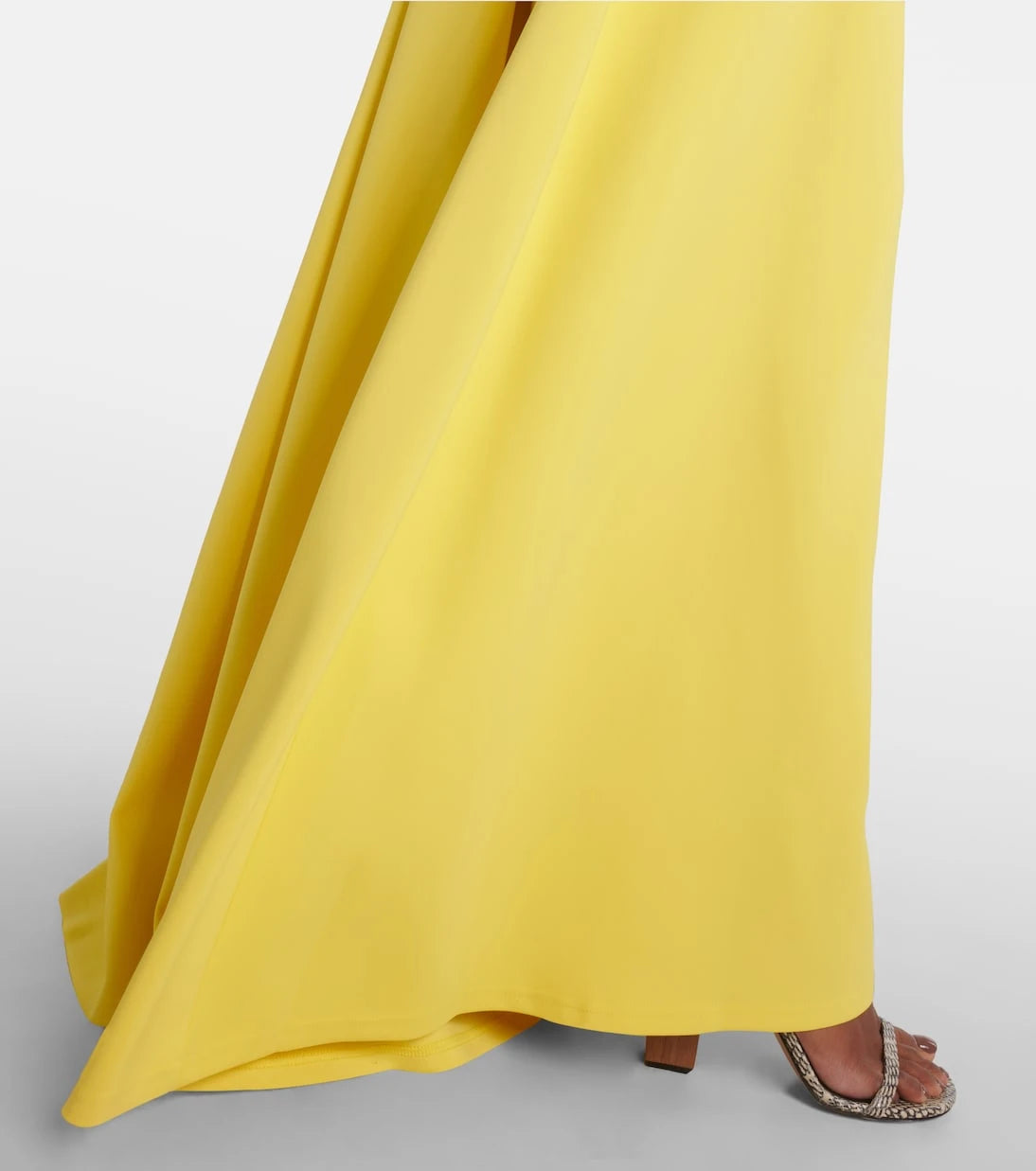 Jacquemus - Caped strapless bustier gown