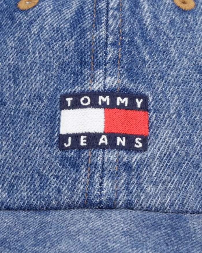 Tommy Jeans шапка с козирка дамска от деним