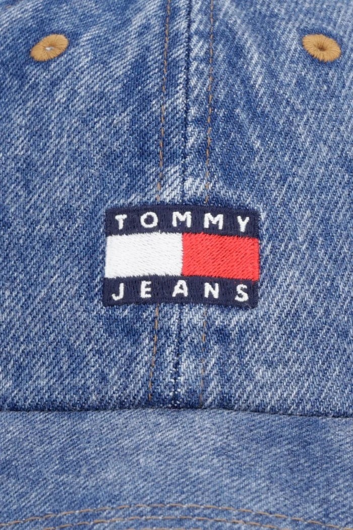 Tommy Jeans шапка с козирка дамска от деним