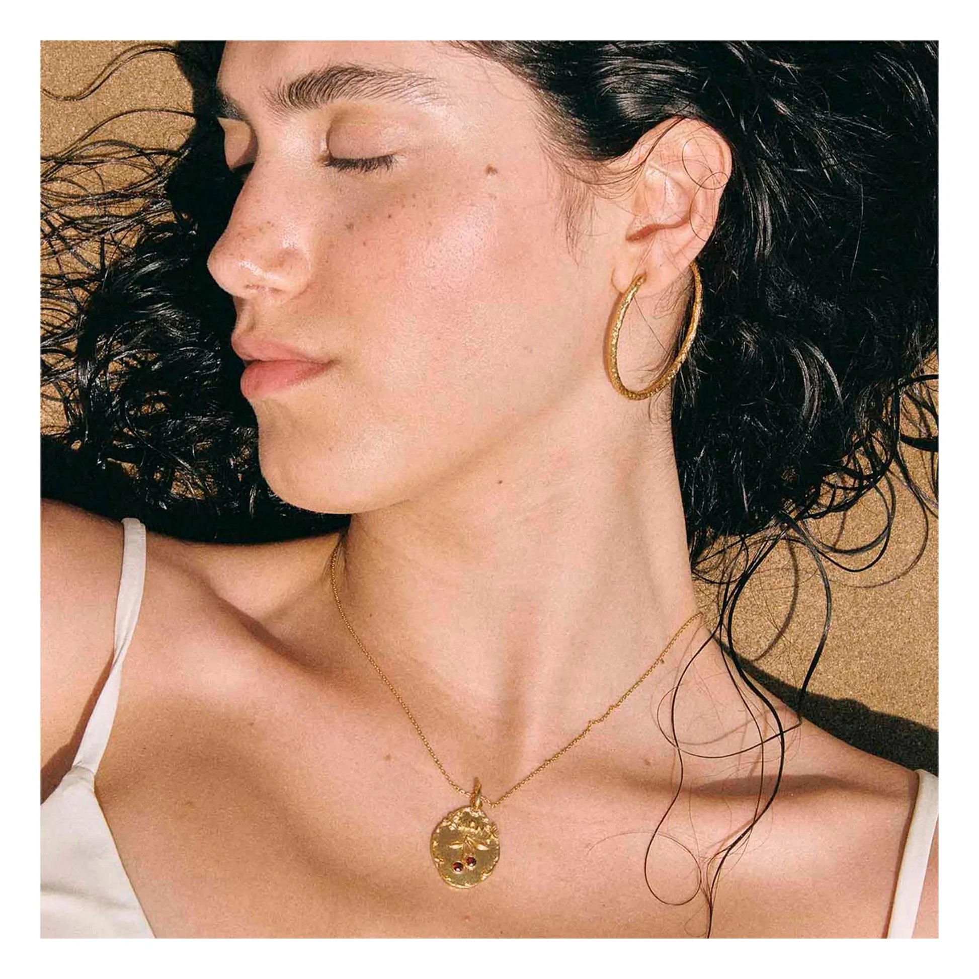 Alhaja - Amor Fati necklace | Gold