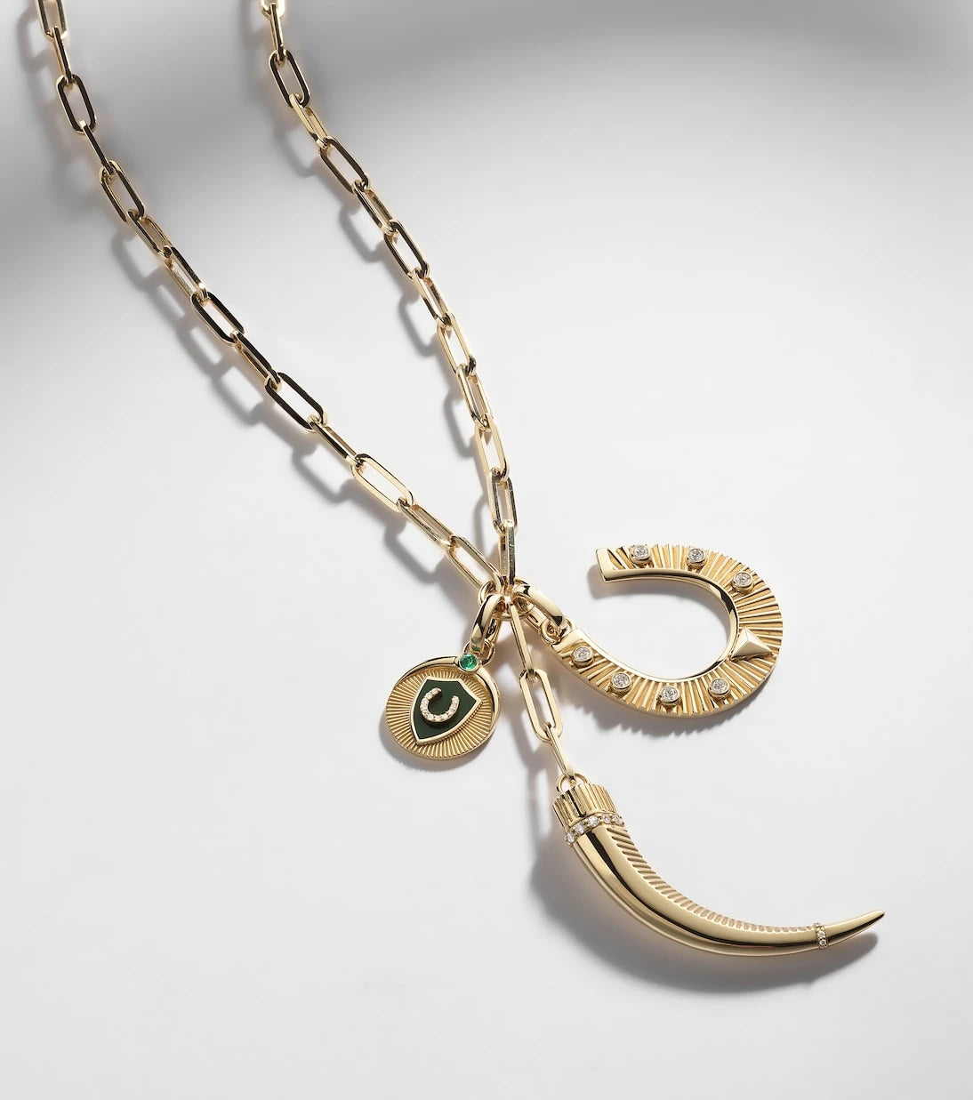 FoundRae - Protection 18kt gold pendant necklace with diamonds