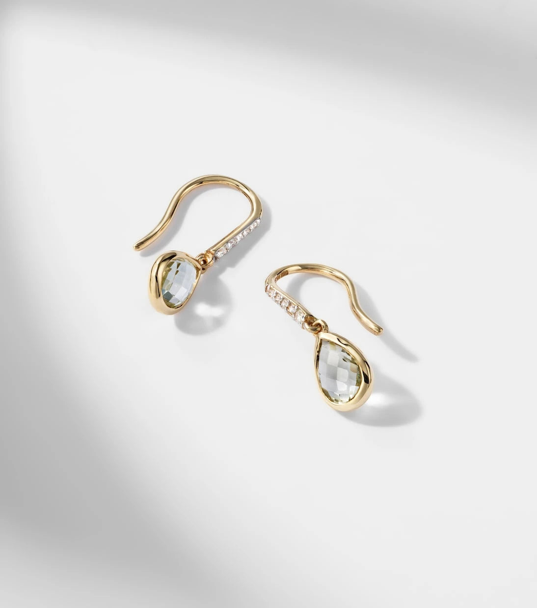 Mateo - 14kt yellow gold earrings with amethyst and diamonds