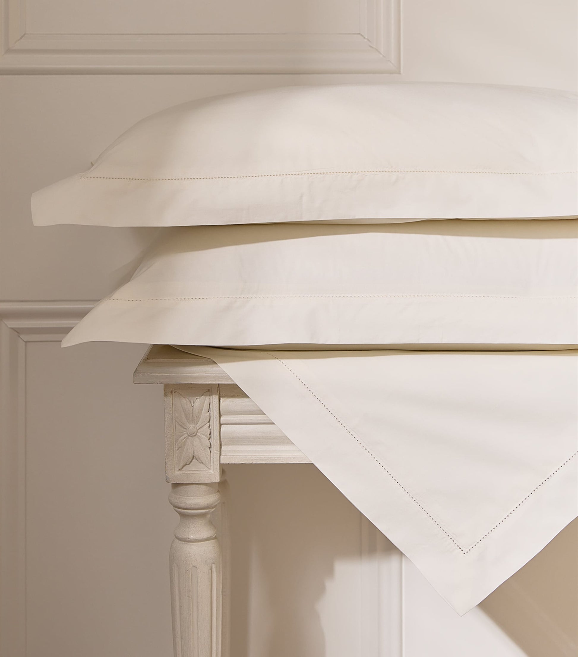 Cadogan King Fitted Sheet (200cm x 150cm)