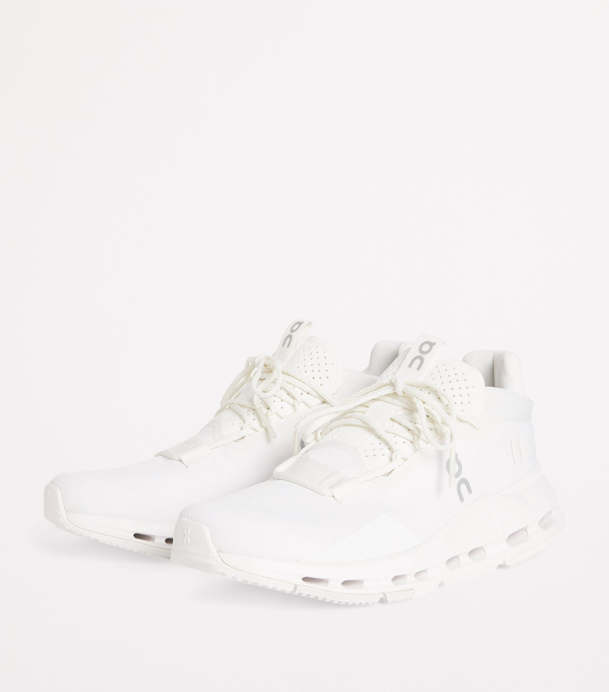 White Cloudnova 2 Trainers