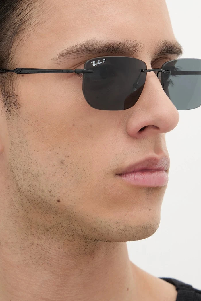 Ray-Ban güneş gözlüğü