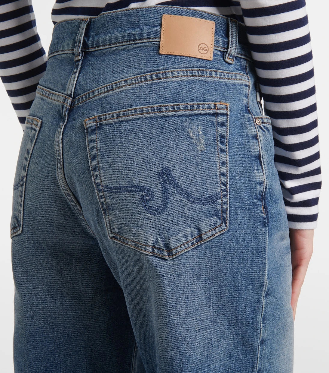 AG Jeans - بنطلون جينز بقصة مستقيمة وخصر مرتفع