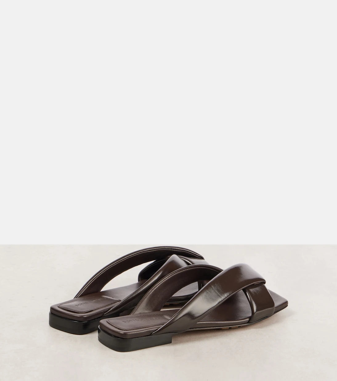 بوتيغا فينيتا - صنادل ريفا الجلدية