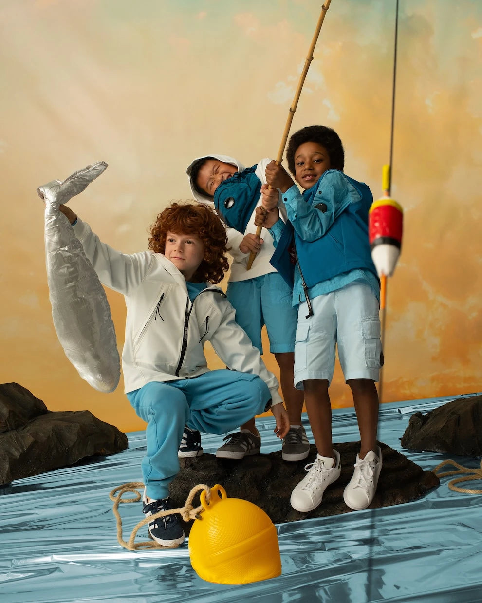 C.P. Company Kids - جاكيت C.P. Shell-R بغطاء رأس ونظارات واقية