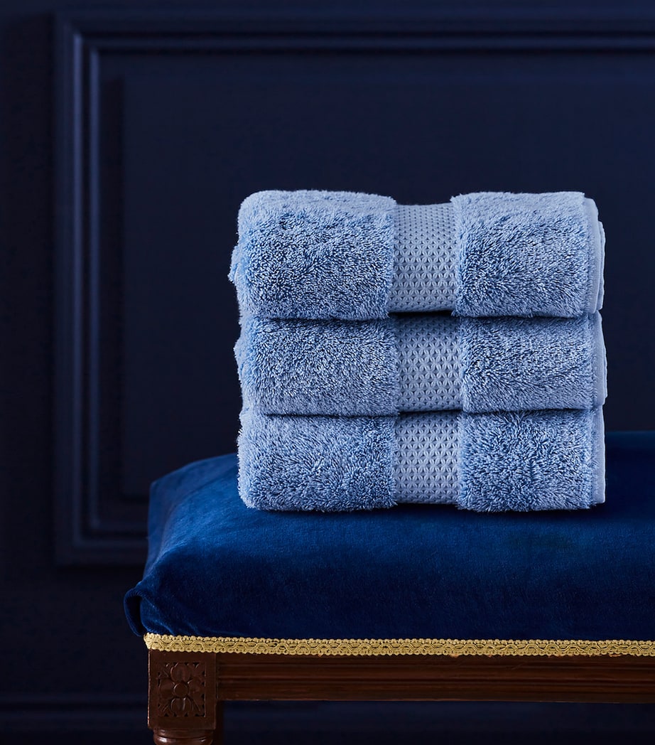 Etoile Guest Towel (45cm x 70cm)