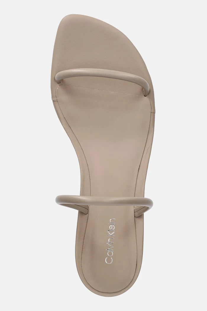 Calvin Klein deri ince topuklu sandalet KITT HEEL SNDL DOUBLE STRAP LTH