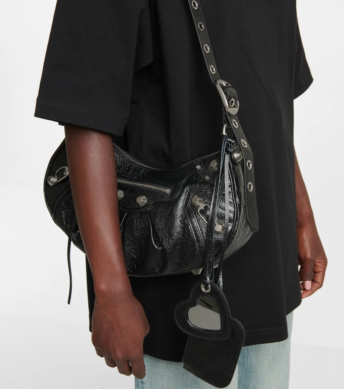 Balenciaga - حقيبة كتف Le Cagole صغيرة من الجلد