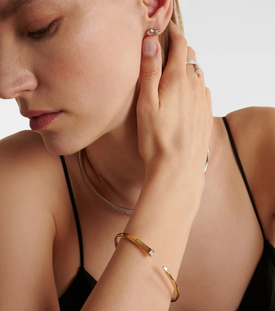 Bucherer Fine Jewellery - Inner Fire 18kt gold bangle with diamonds
