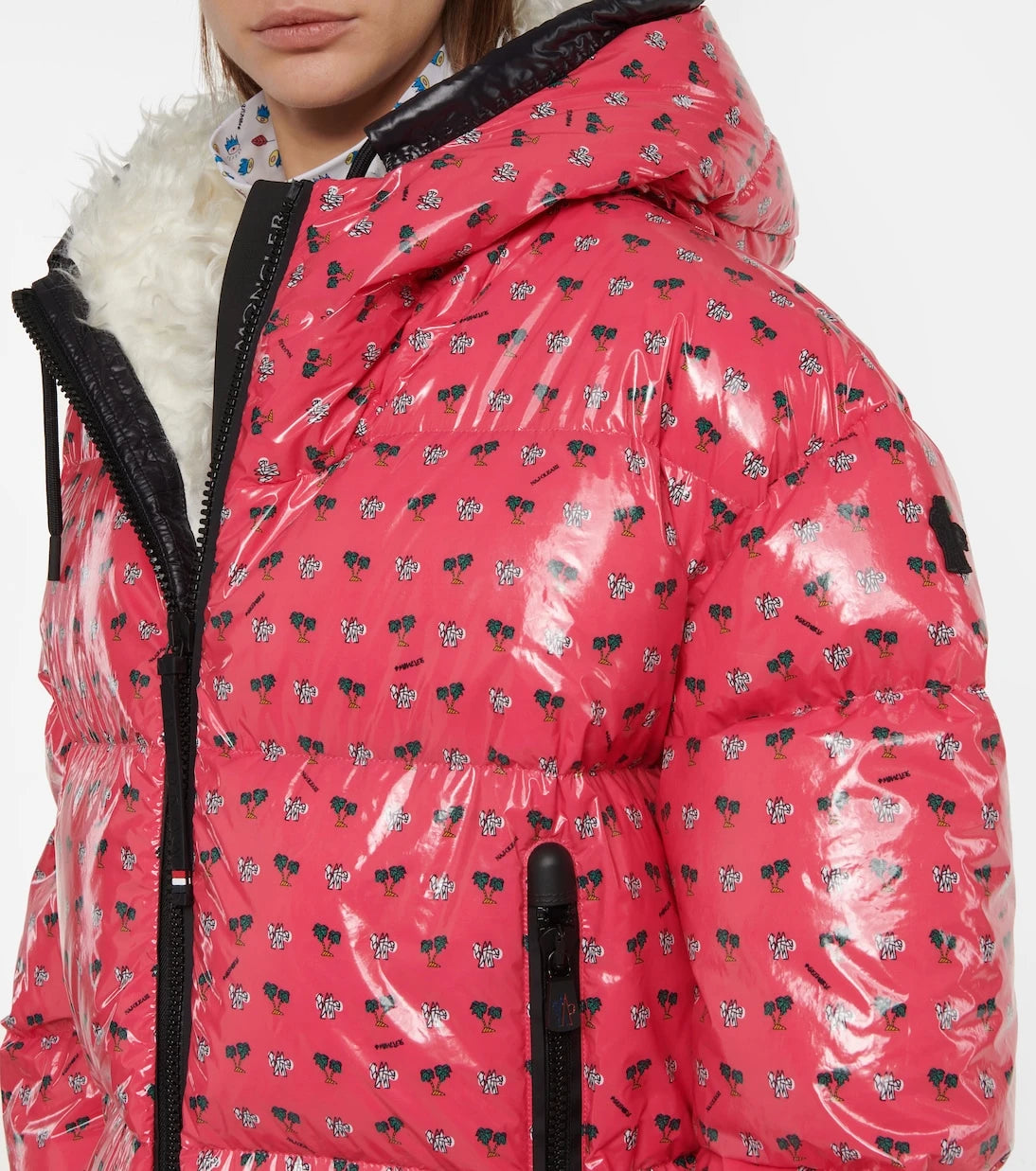Moncler Grenoble - جاكيت تزلج إيشيل مبطّن بالريش بطبعة
