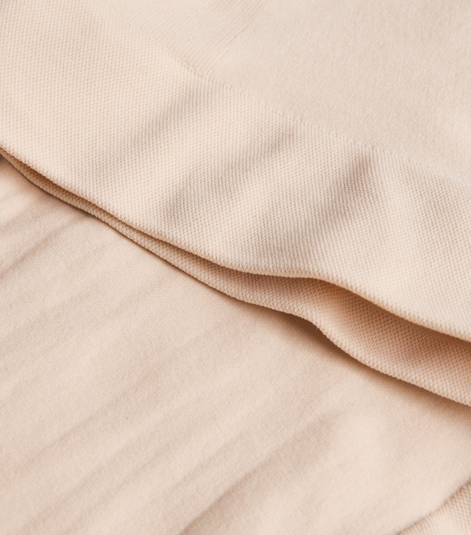 Skims Nude Seamless Sculpt Mid-Thigh Shorts