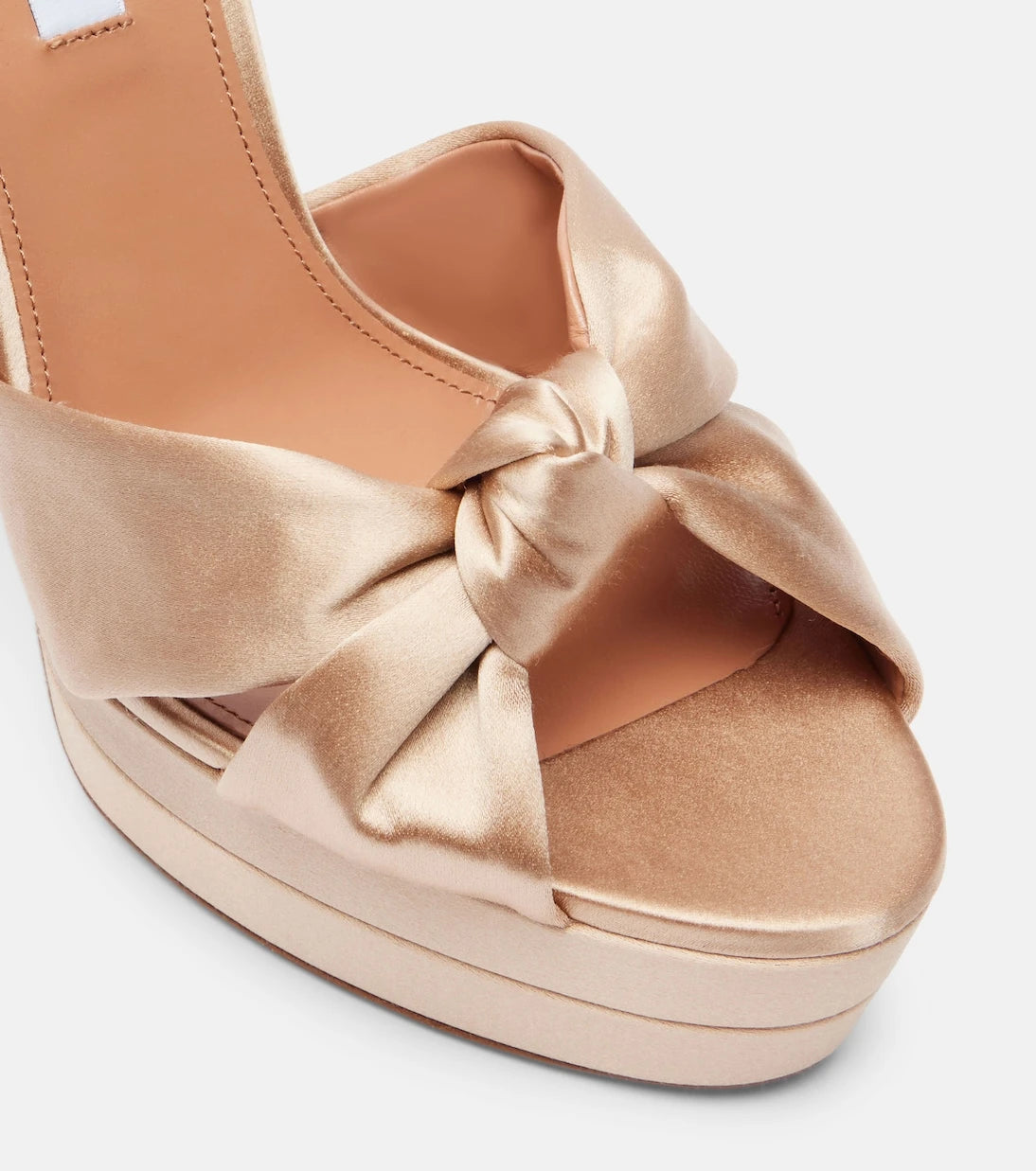 Aquazzura - صندل Cupid 130 بكعب عريض من الساتان