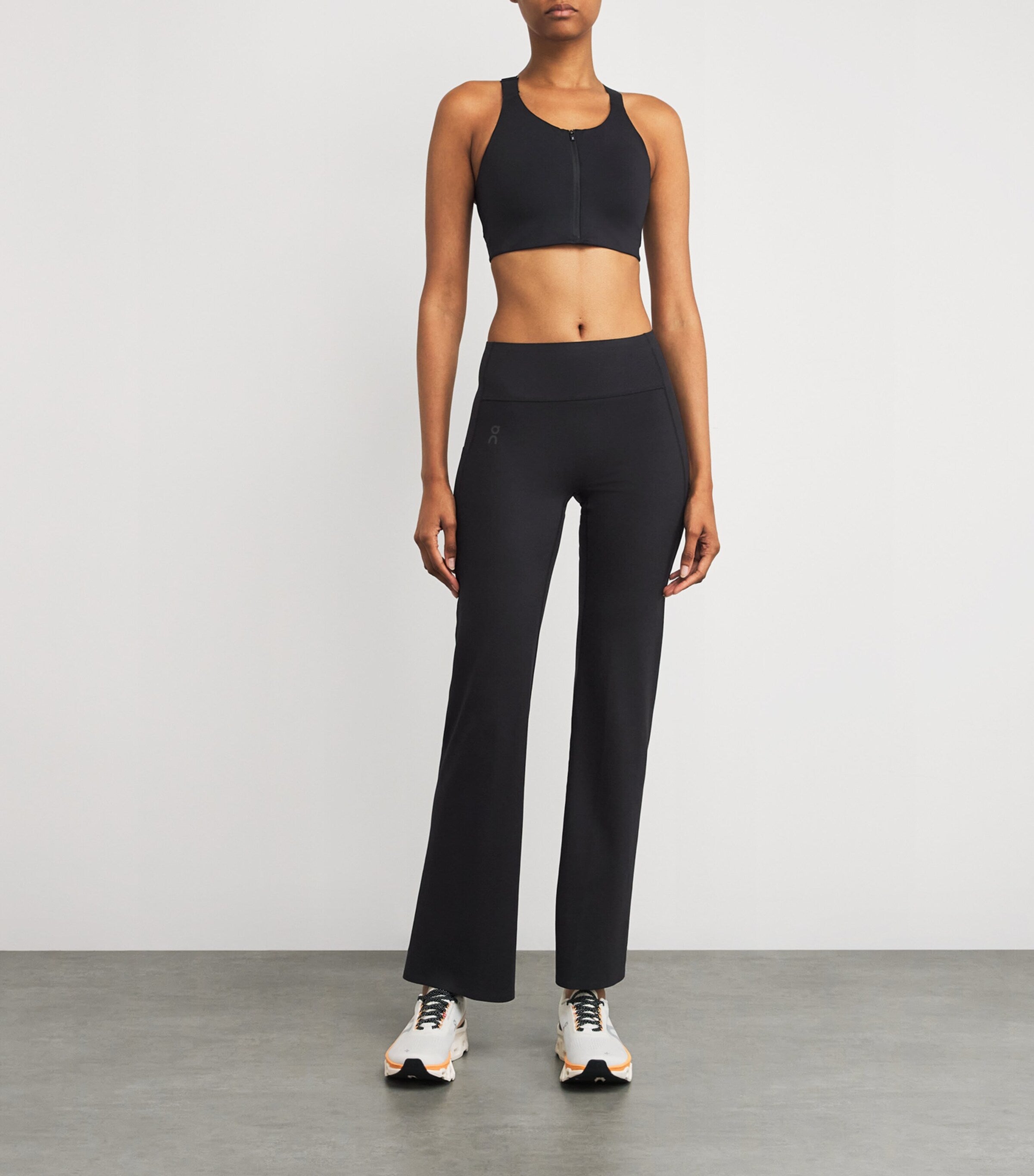 On Endurance Zip-Up Bra