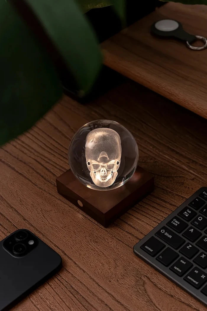 Gingko Design Amber Crystal Light Kablosuz LED Masa Lambası 9,5 x 8 cm