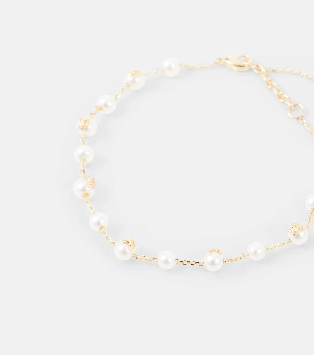 Burberry - Pearl bracelet