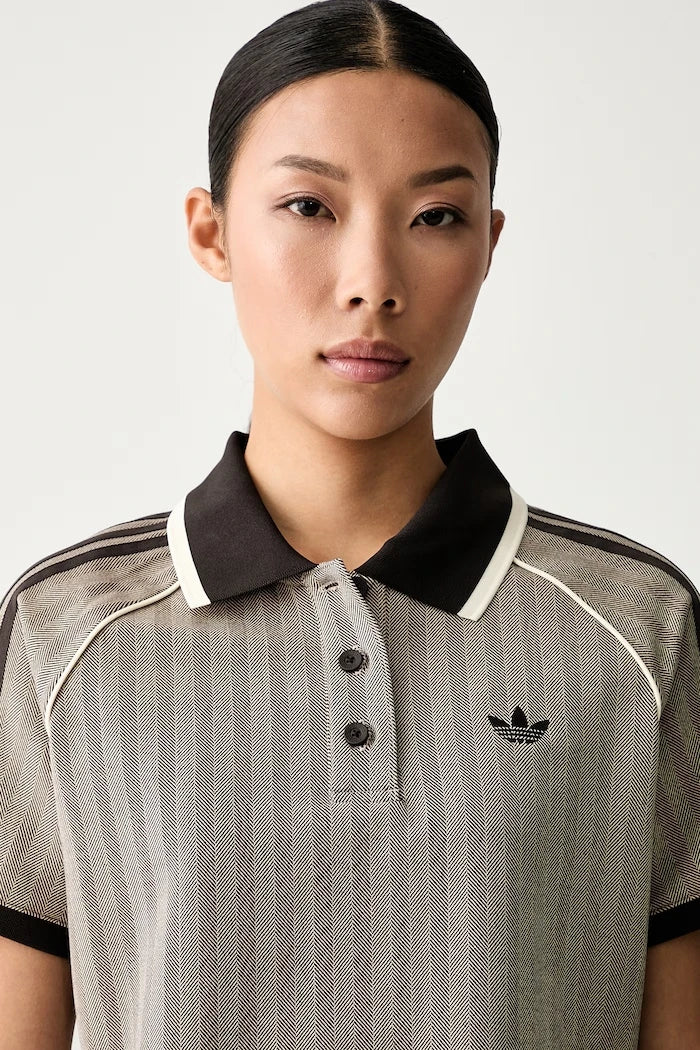 adidas Originals yakalı kadın tişörtü