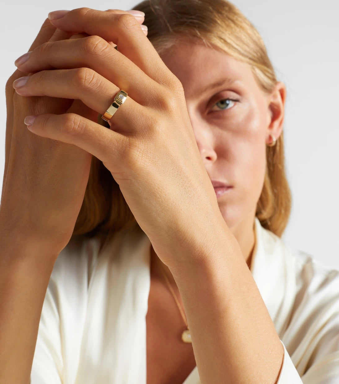 Stone and Strand - 10kt gold ring with diamonds