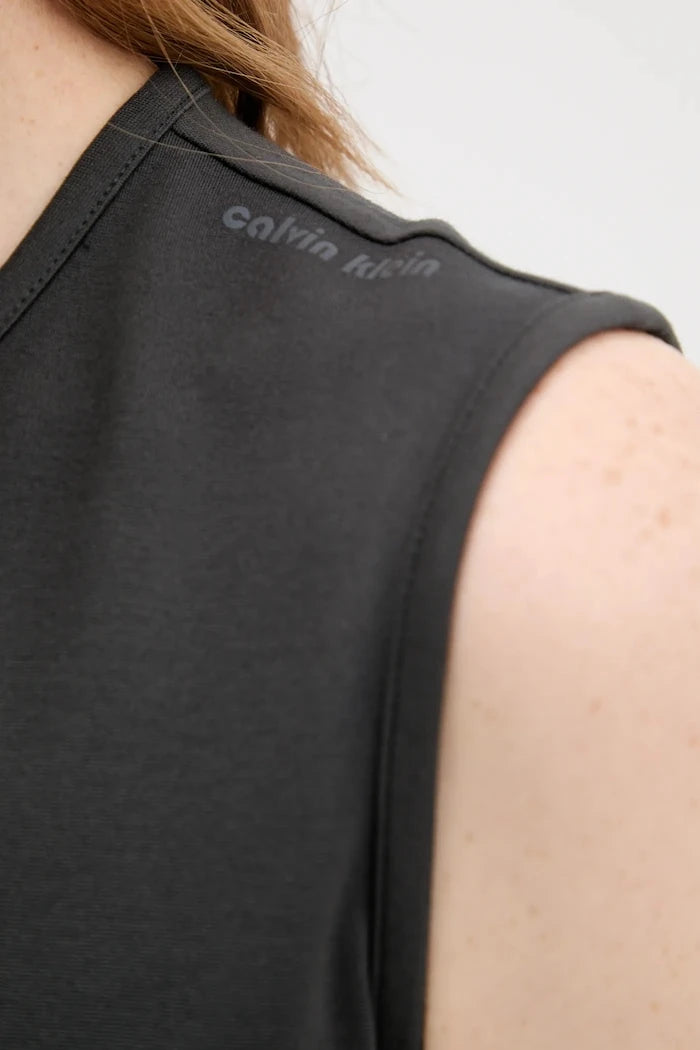 Рокля Calvin Klein Jeans