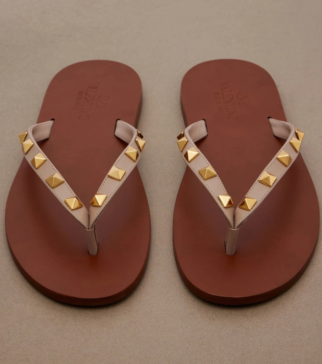 Valentino Garavani - Rockstud leather thong sandals