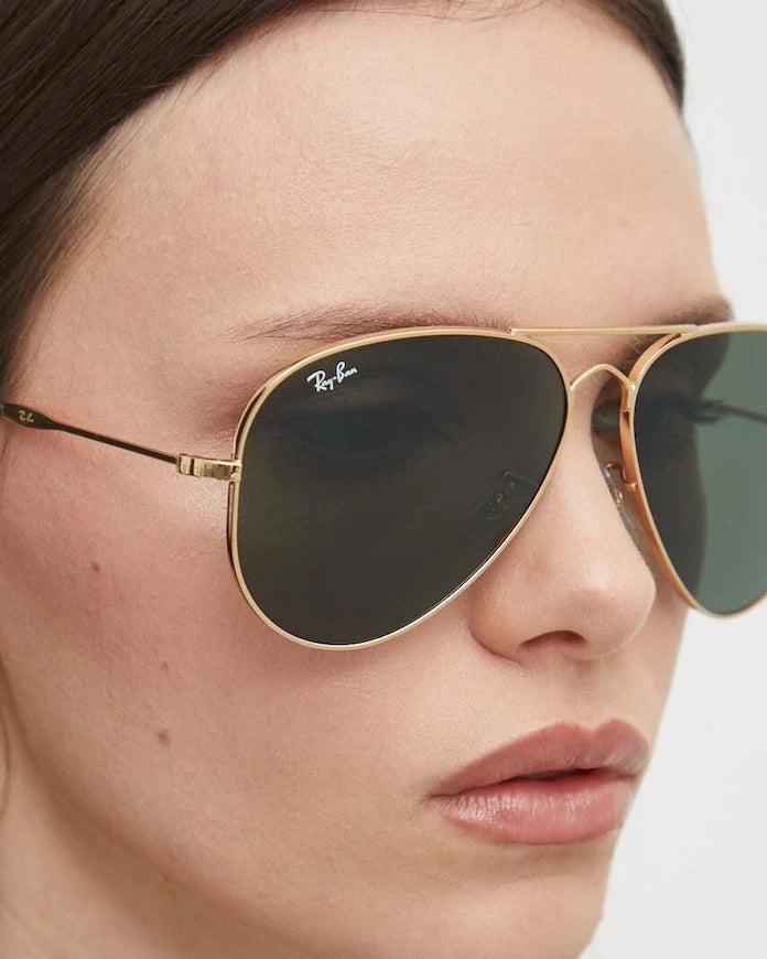 Ray-Ban güneş gözlüğü