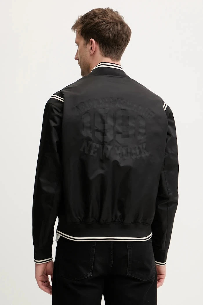 Яке бомбър Armani Exchange