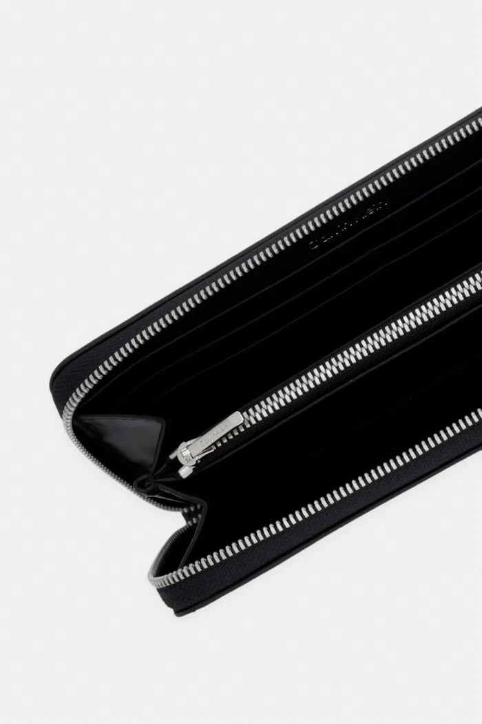 Calvin Klein портфейл RFID дамски от кожа